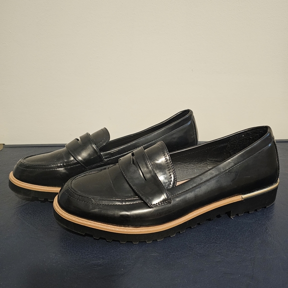 love your sole Shoes - Sleek Black Leather Loafers
